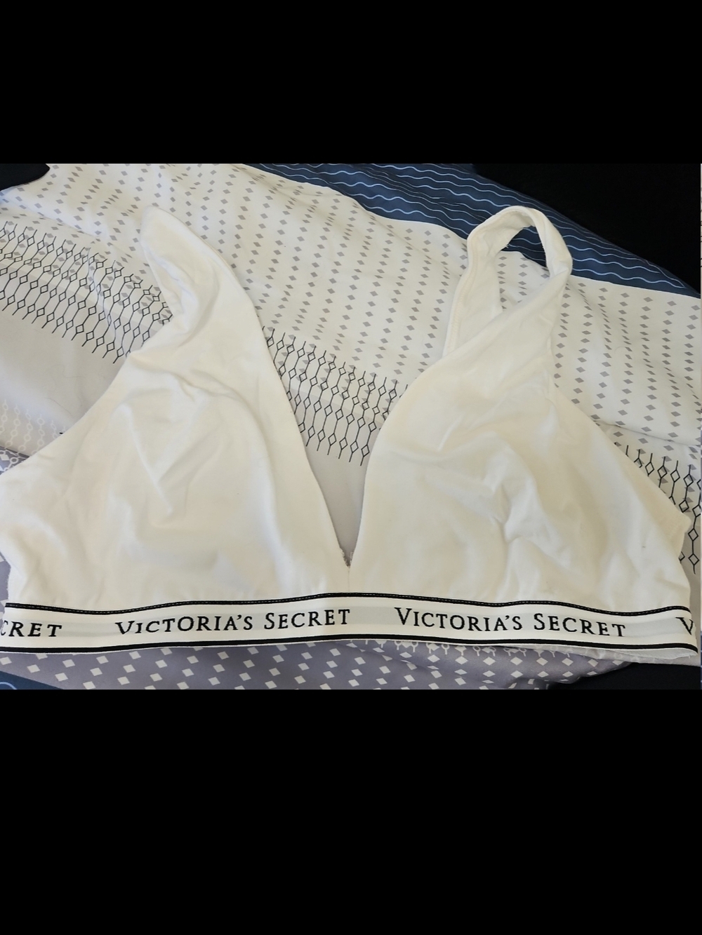 Victoria's Secret White Logo Elastic Wireless Bralette
